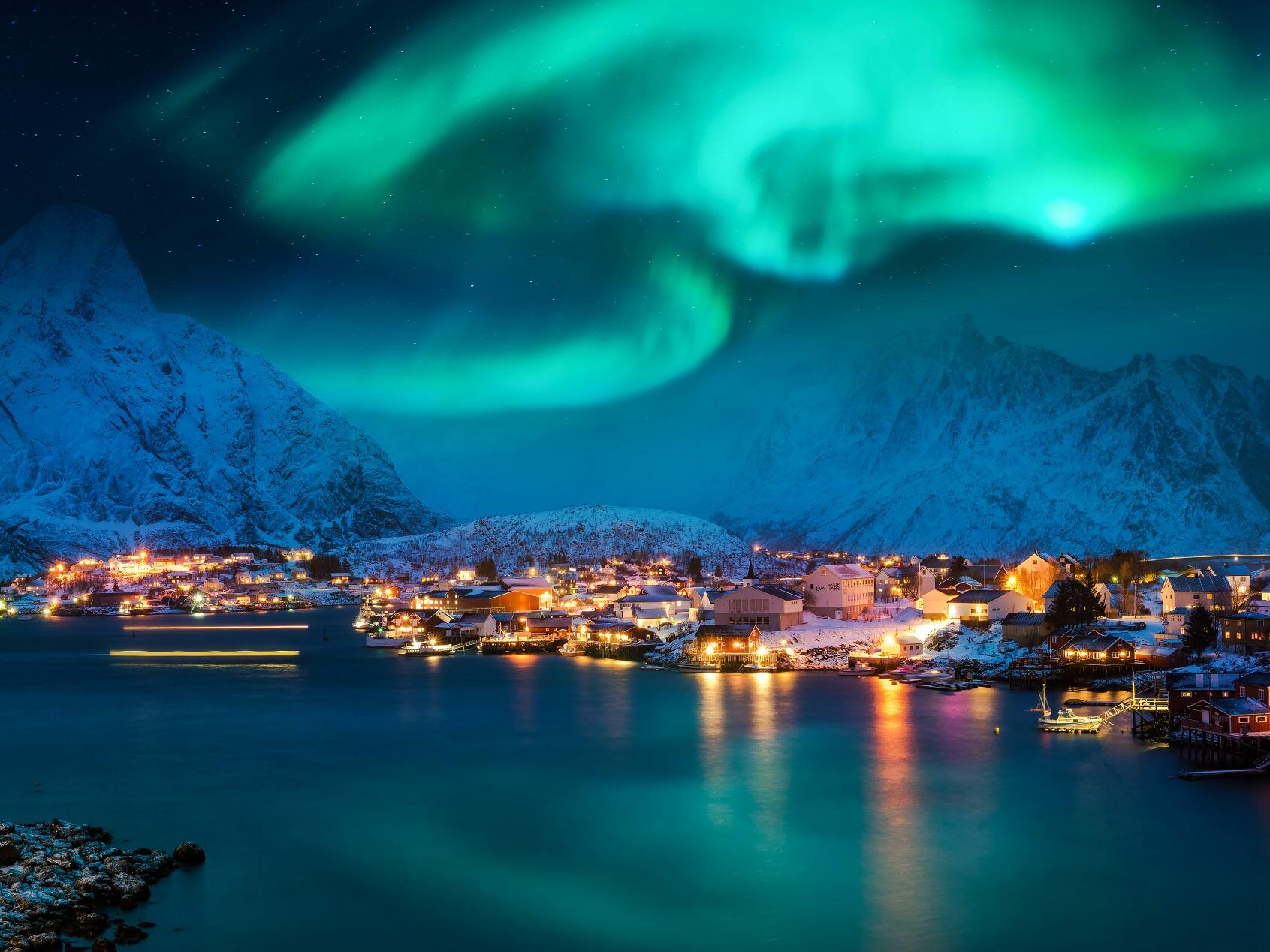 Mast tukli eski amni bilan Pezhnya